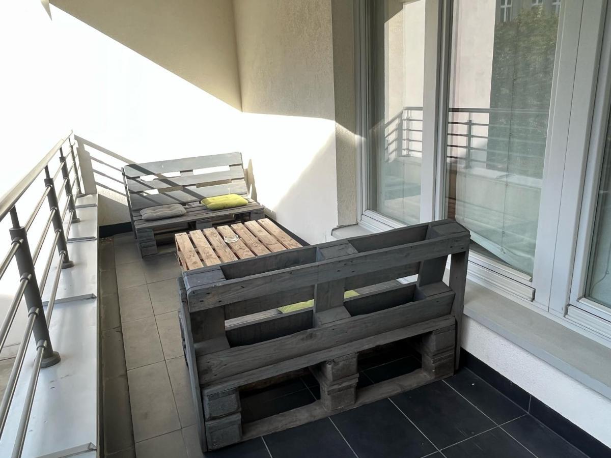 Labo Apartment Dzialdowska ワルシャワ エクステリア 写真